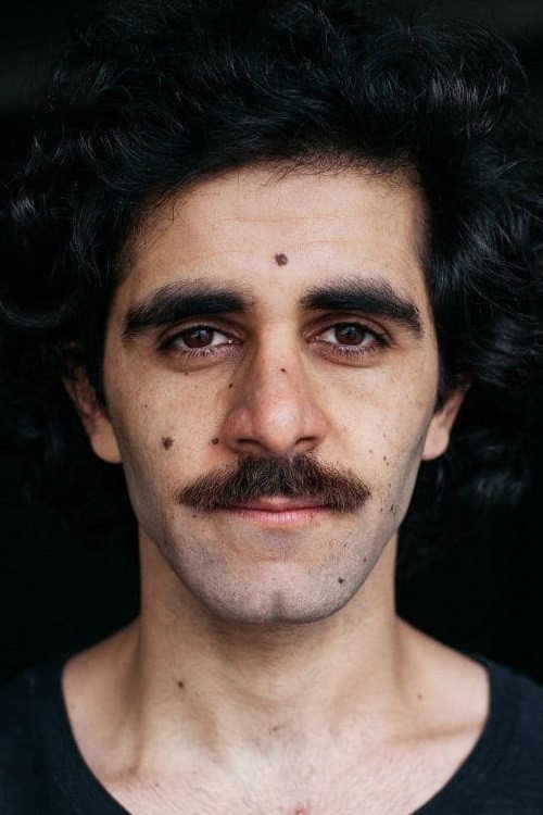 Erol Afşin as Kadir in Before the Gate of Ictihad