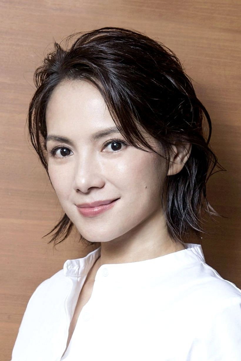 李心潔 as Tsui Ting-Yin in Re-cycle