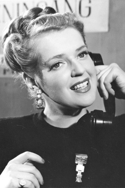 Ann-Margret Bergendahl as Lotten in Hemsöborna