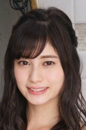 大久保桜子 as Hammie / Chameleon Green in From Episode of Stinger: Uchu Sentai Kyuranger - High School Wars