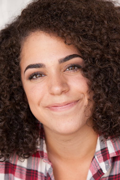 Kimia Behpoornia as Rosie in Abby's