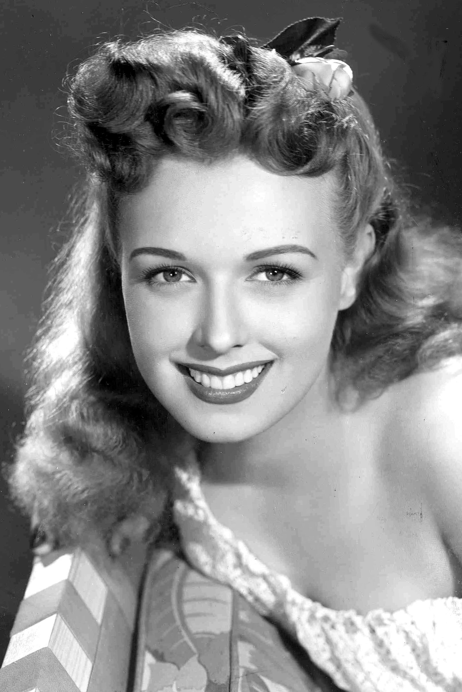 Noreen Nash as Marge Brubaker in Wake Me When It's Over