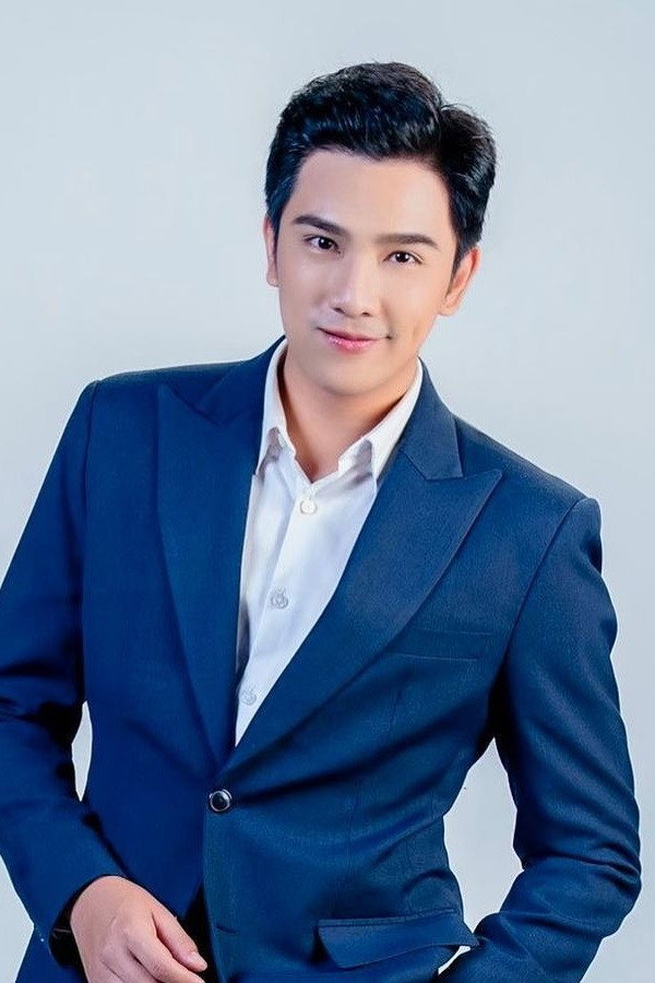 Nasaran Chumphonwiwat as Nucha in Asoke's Shadow