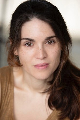 Eminé Meyrem as Karine in Let Me Dance