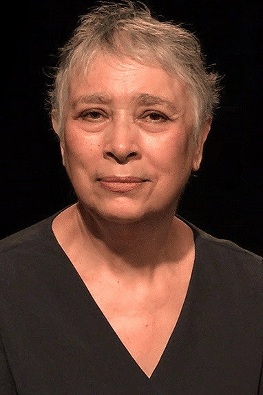 Bete Dorgam as Janaína in The Second Mother