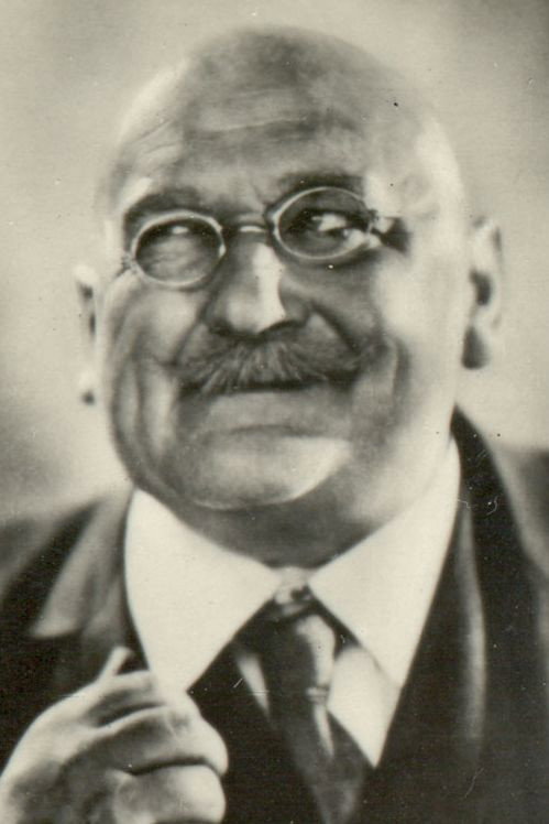 Jakob Tiedtke as Hauswirt Stilpe in Leichte Muse