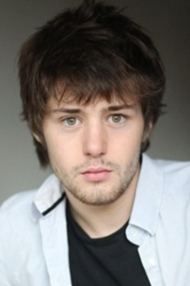 Laurent Delbecque as Fabrice in Les Nuits de sister Welsh