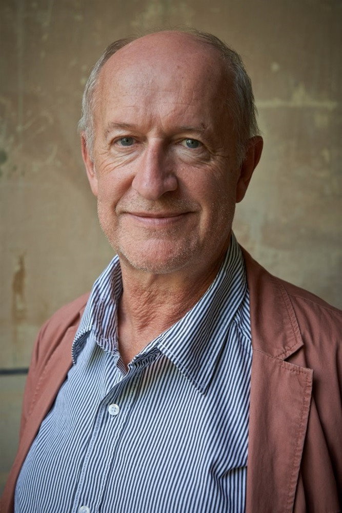 Luc Van Grunderbeeck as Victor Deconde in Unseen