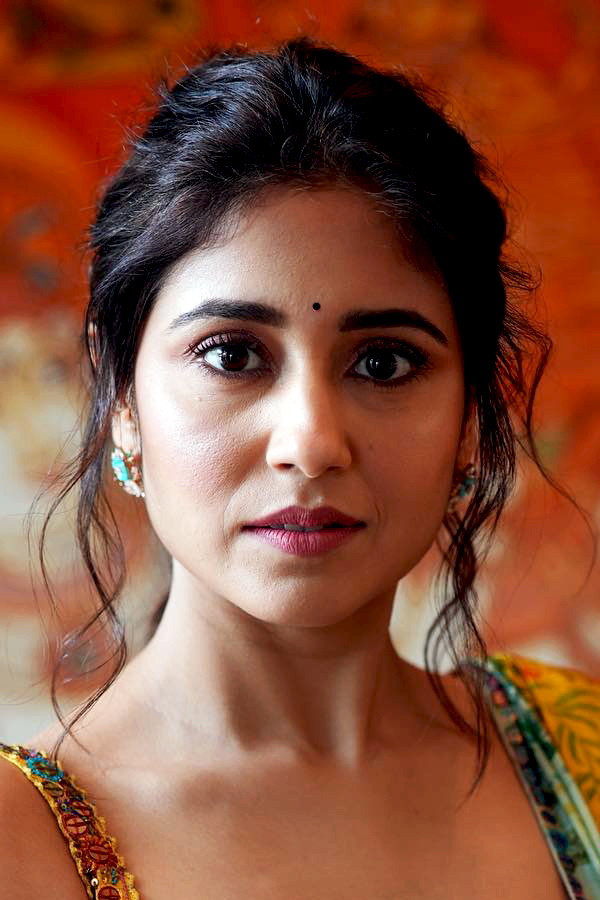 Shweta Tripathi Sharma as Gajgamini Gupta / Golu in Mirzapur