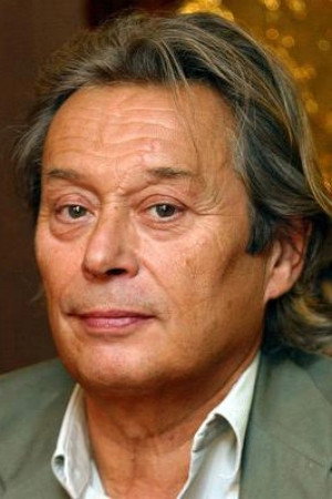 Patrick Bouchitey as Maître Evrard in The Accursed Kings