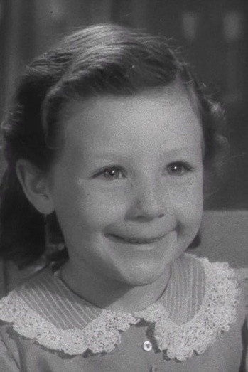 Eva Lee Kuney as Trina (at the Age of 6 Years) in Penny Serenade