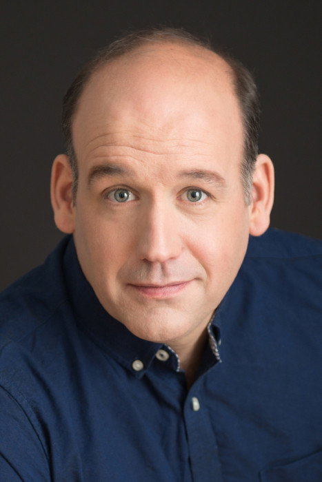 Antoine Vézina as Self - Assistant in Taskmaster Canada