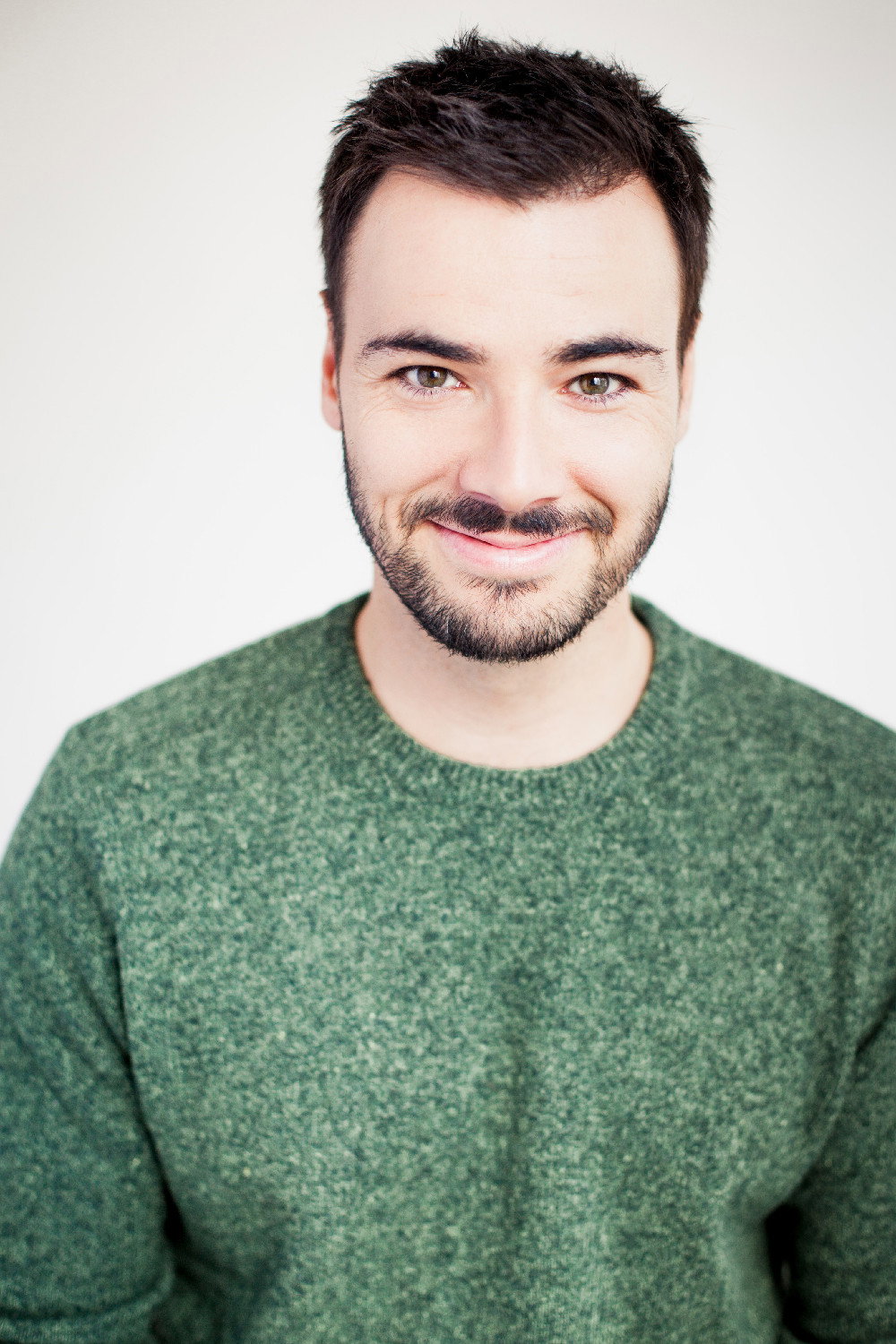 Gabriel Lessard as Peter Plywood (voice) in Red Ketchup