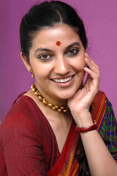 Bhavana Ramanna as Shanti in Anbulla Kadhalukku