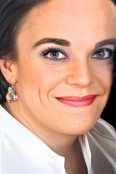 Ayşe Yılmaz as Ayşe in The Windmill