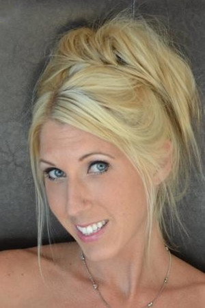 Venice as Nikki Jaymes in Orgasm Donor
