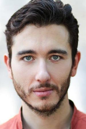 Tiziano Scrocca as Alberto in Torno subito