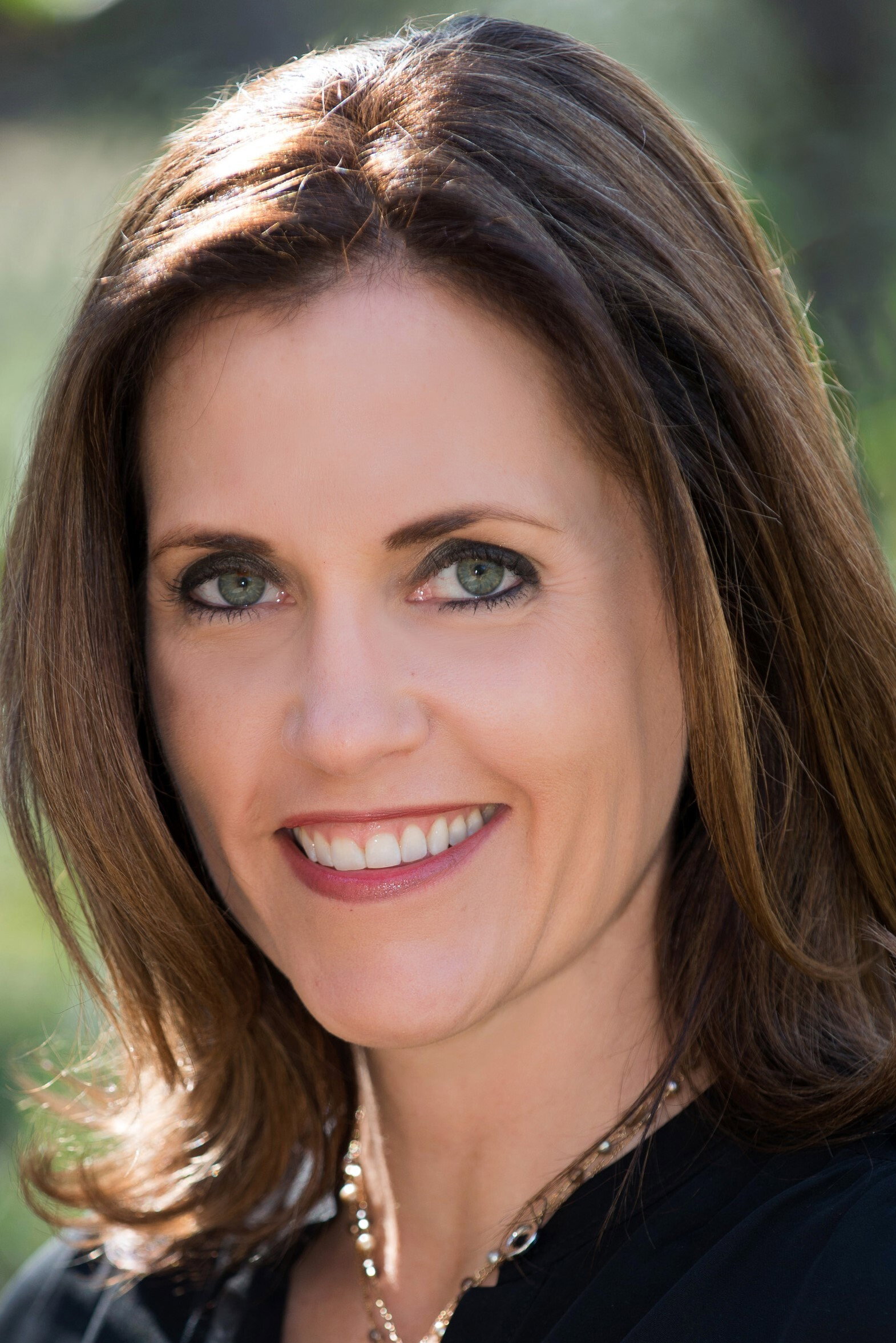Allison Graham as Julia Davis in Deadly Influencer
