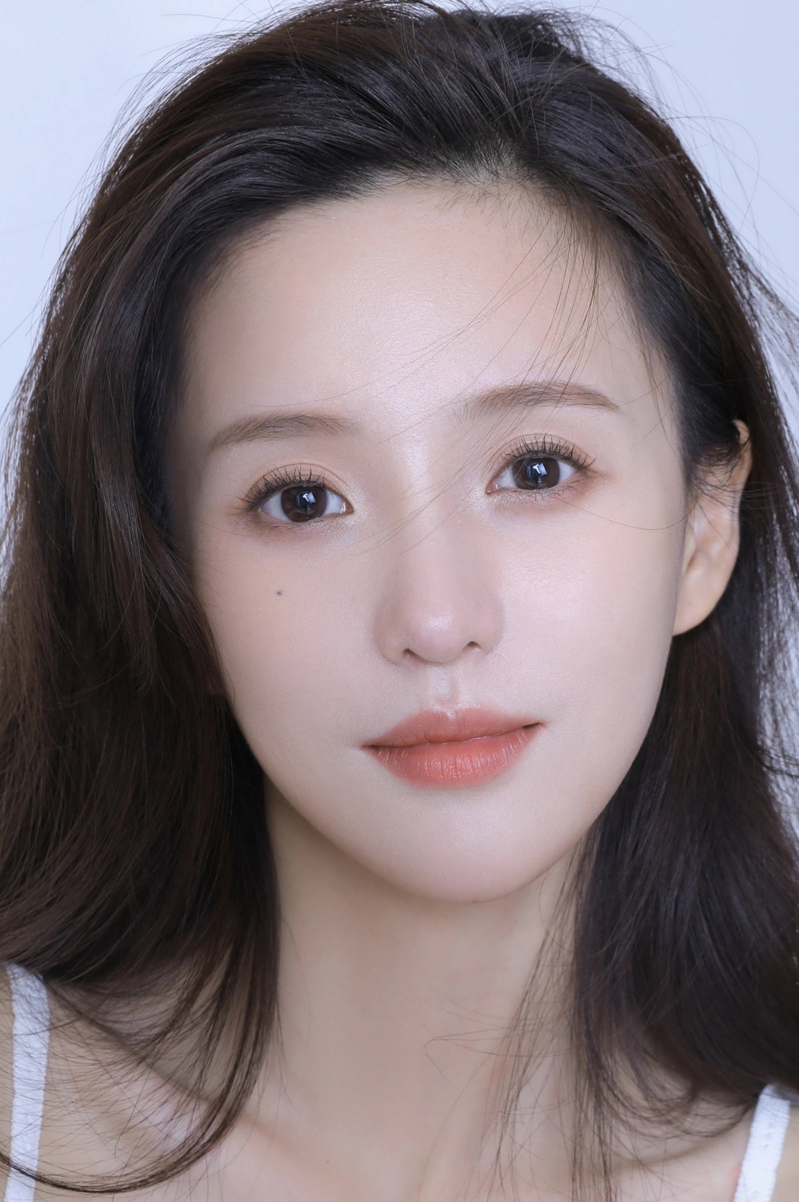 陈思澈 as Chu Xia in Youth Entrepreneurship Manual