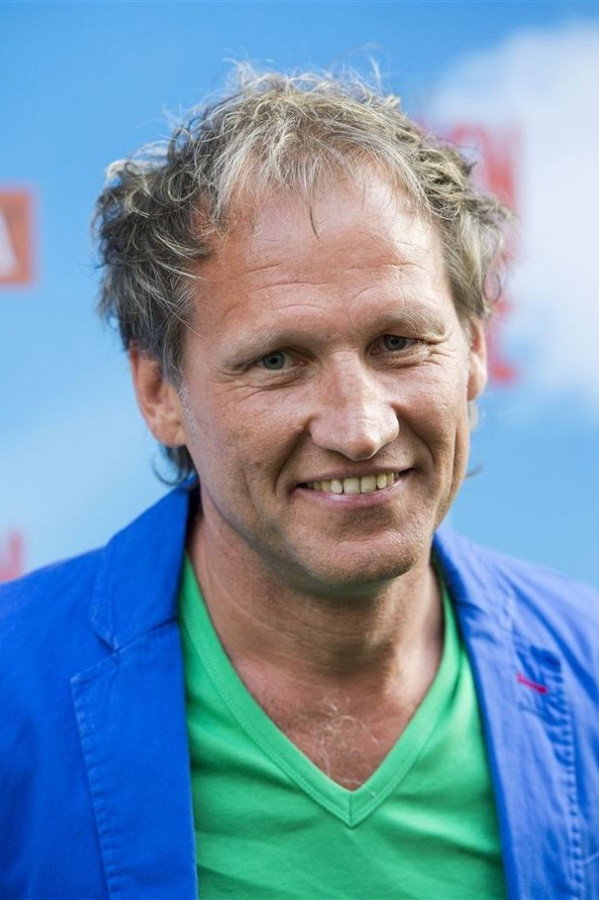Steven de Jong as Tjitse de Vries in Bit