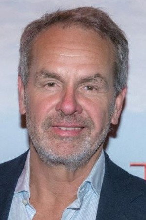 Bert Kuizenga as Host in The Best Commercial