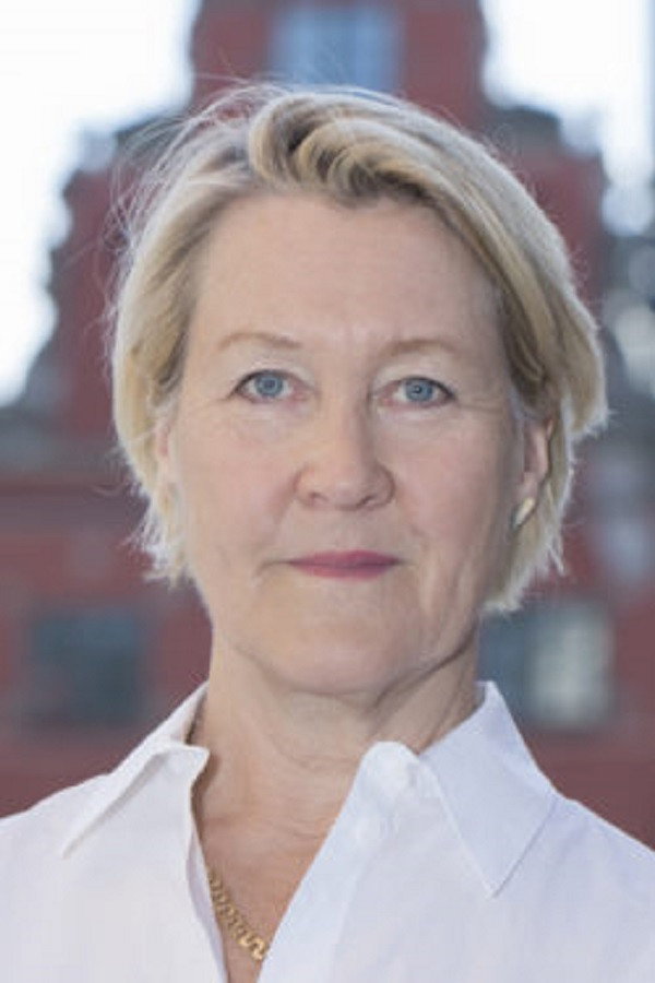 Cecilia Nilsson as Kristina in The Glass Dome