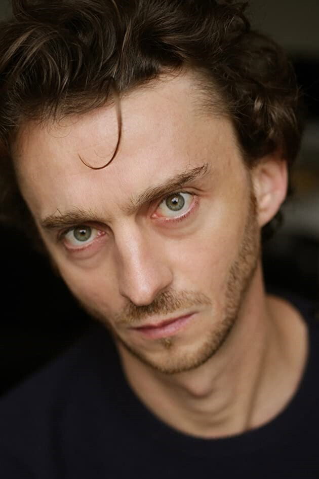 Patrice Tépasso as Jeune homme amoureux in La Vénus électrique