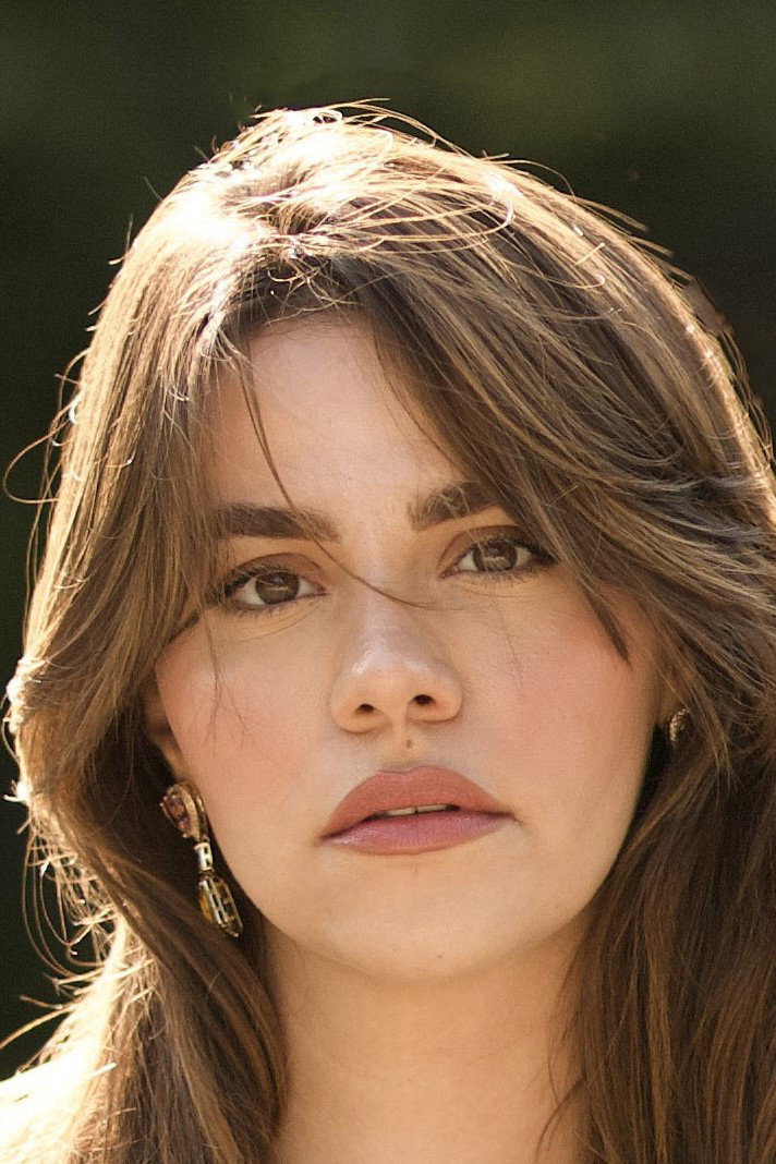 Sana Ben Cheikh Larbi as Naïma in Take My Breath