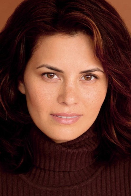 Grace Renn as Amber in Closure
