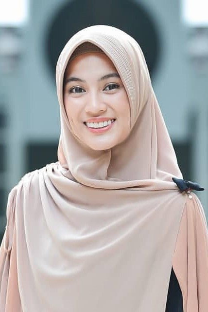 Alyssa Soebandono as Rohmah in Presidential candidate soap opera