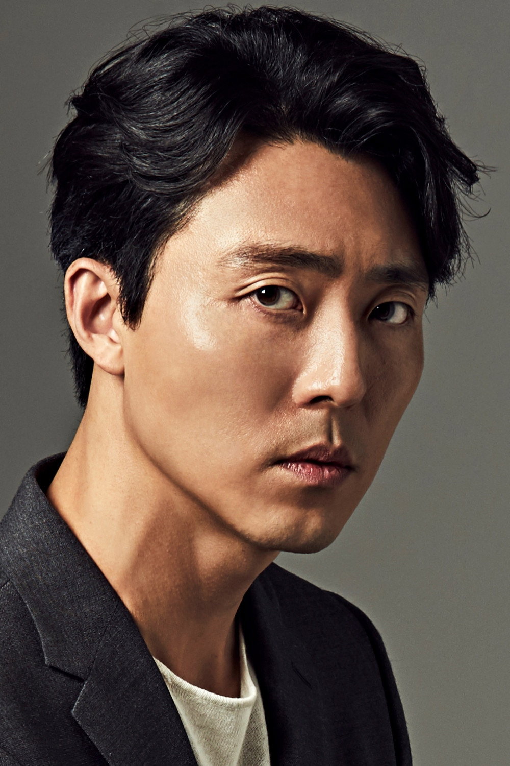 이무생 as Kim Jin-seok in Thirty-Nine