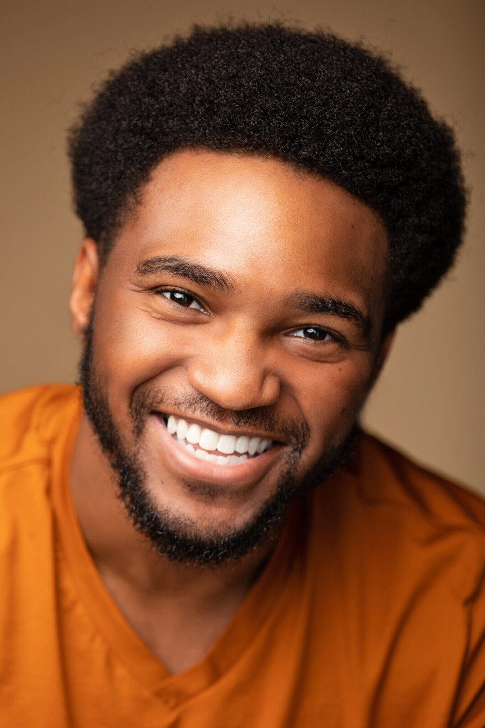 Sheldon Mba as Julius Daniels in Meet Me at Magic Hour