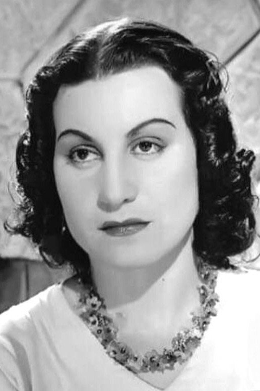 Zouzou Nabil as نجيبة هانم in جواري بلا قيود