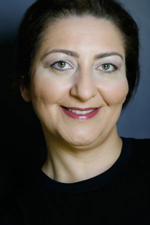 Zuhal Yalçın as Firdevs in Şaşkın Bakkal 216