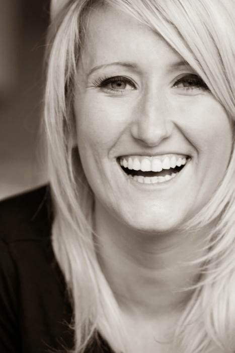 Lauren O'Rourke as Carol in White Gold