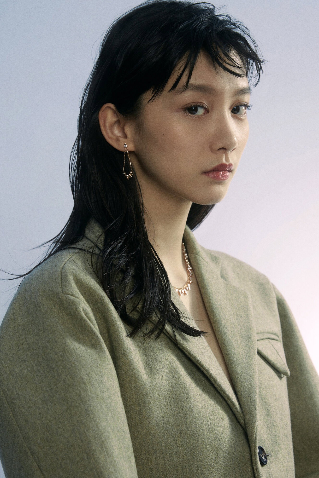 袁澧林 as Joy in Hong Kong Family