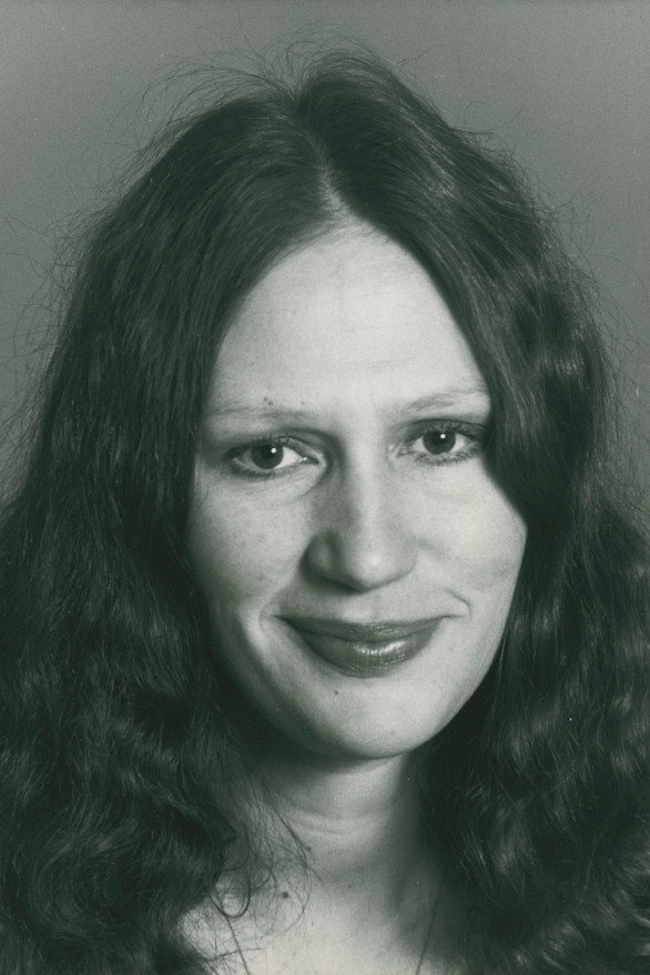 Claire Wikholm as Bodil (voice) in Da Möb