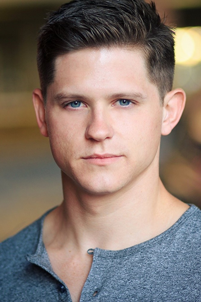 Ryan Dinning as Robert Hill in The Hill