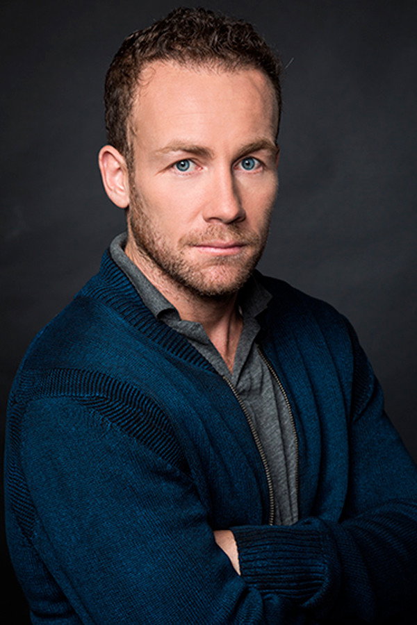 Rodrigo Sánchez-Patiño as Augusto "Gucho" Pardo-Figueroa in María Emilia, Querida
