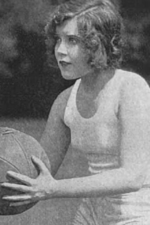 Lillian Gilmore as Mary Crandall in The Phantom Flyer