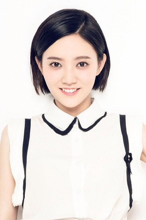 Qin Yu as Shen Xiaotang in Back in Time