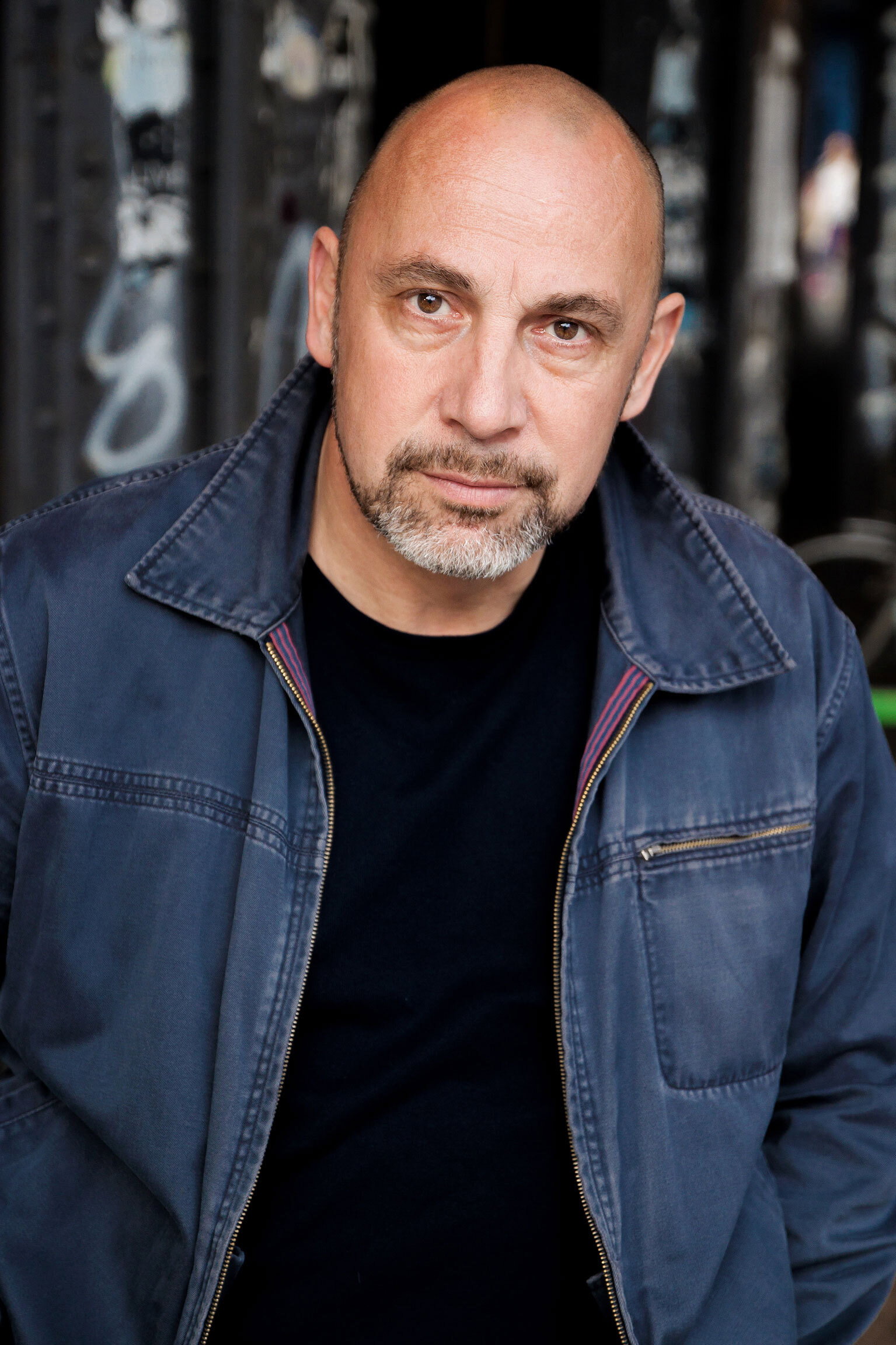 Matthias Zahlbaum as Robert in Drunter und Drüber