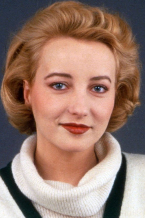 Pauline Lafont as Golfer in Keep Your Right Up
