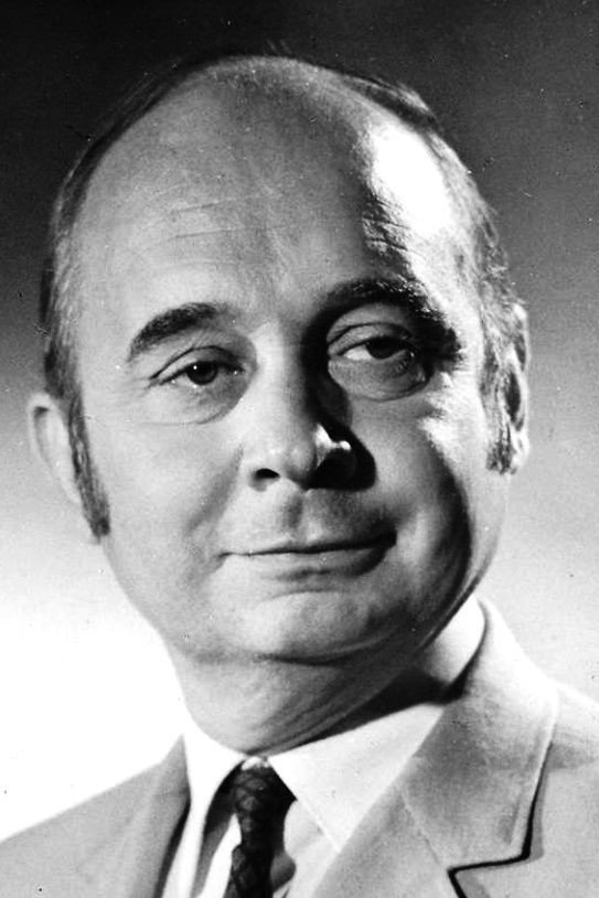 René Clermont as Frépillon, cadre supérieur du 321 in Wolf Hall