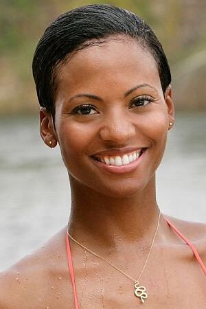 Candace Smith as Heidi Williams in Same Time, Next Christmas