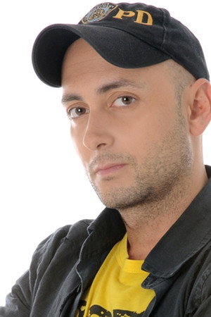Enrico Venti as Crusca in Mariottide