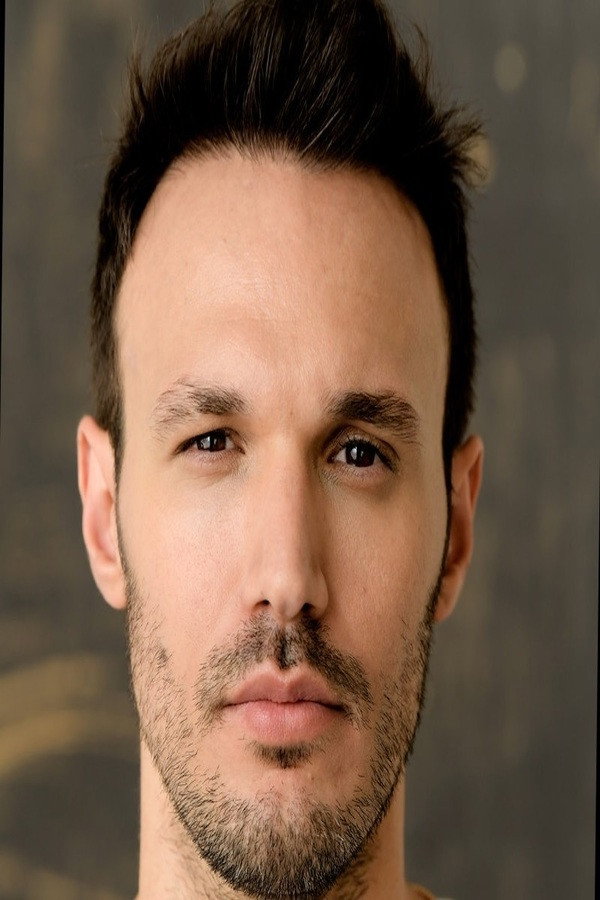 Massimiliano Frongia as Giorgio in Finding Famiglia