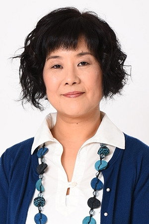 歌川椎子 as Machiko in Mr. Long