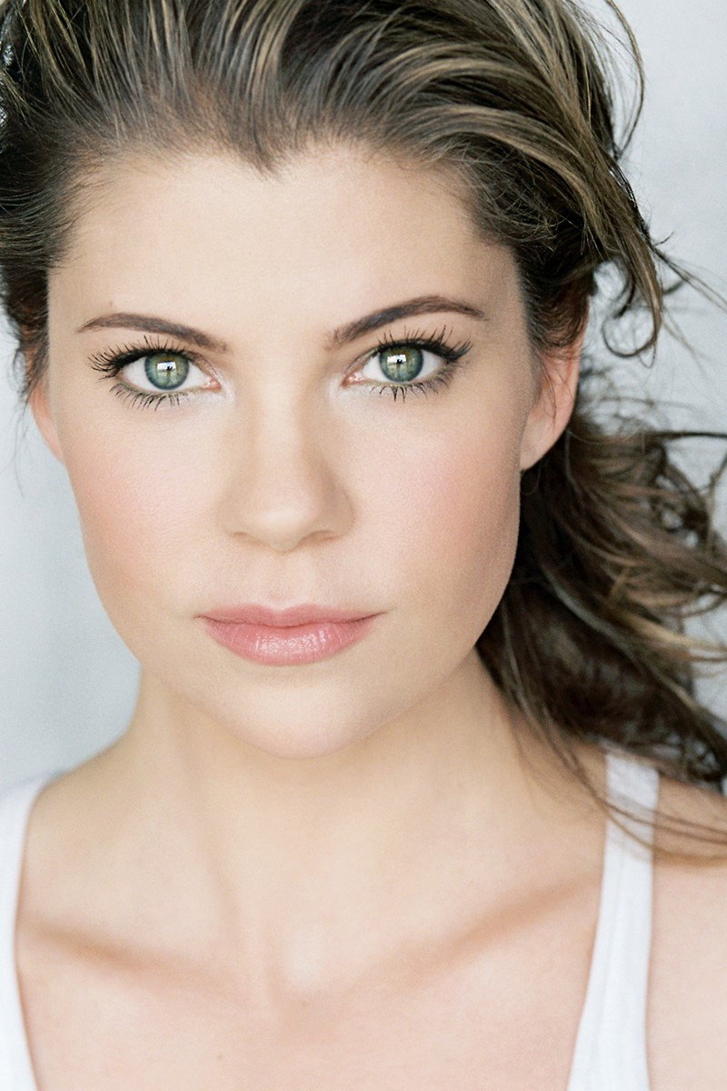 Amy Holland Pennell as Sindy in Game Day
