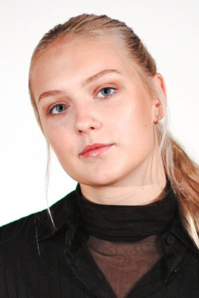 Carolyn Veensalu as Liisa in Dirt in Your Face